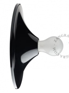 applique-murale-plastique-lampe-noire.jpg