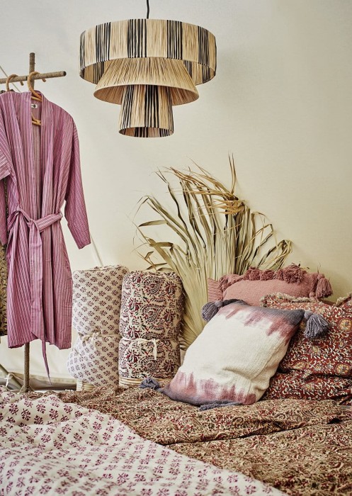 Poszewka na poduszkę TIE DYE z frędzlami, fiolet - Madam Stoltz