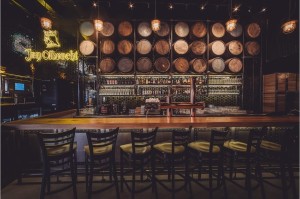 Stołek barowy Bistro.2 BST-9907, kolor do wyboru - Fameg
