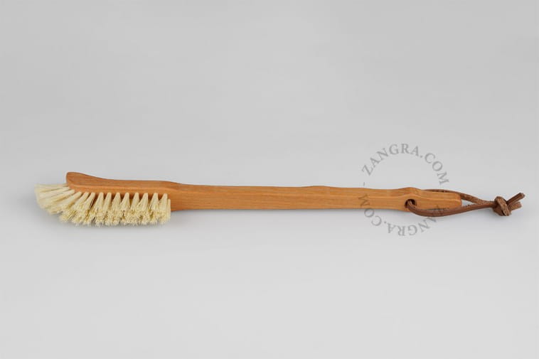 brush-039-l-03-zangra-wood-bottle-biodegra_dable.jpg