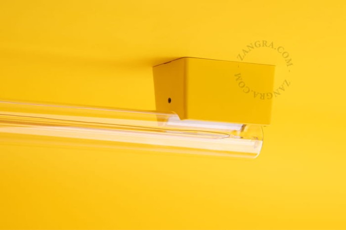 Lampa ścienno-sufitowa S14s z przezroczystą żarówką typu stick - Zangra