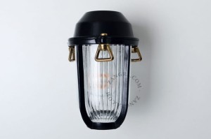 applique-etanche-exterieur-noir-luminaire-laiton.jpg