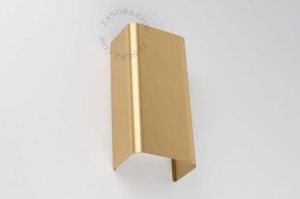 bjorn-001-go-l-02-zangra-gold-wall-light.jpg