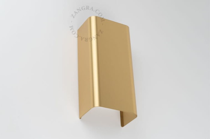 bjorn-001-go-l-02-zangra-gold-wall-light.jpg