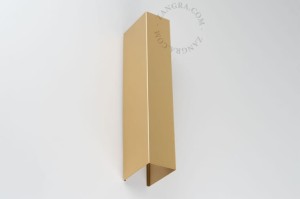 bjorn-003-go-l-02-zangra-gold-wall-light.jpg