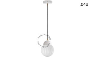 Wisząca lampa porcelana ze szklanym kloszem, 042 - Zangra