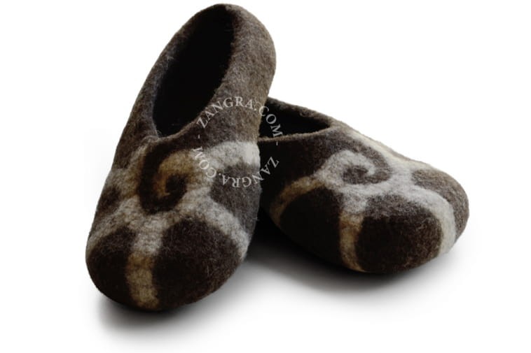 slippers-ch004-l-02-pantouffle-feutre-pantoffels-vilt-wol-laine-wool-felt-felted-slippers-shoes.jpg