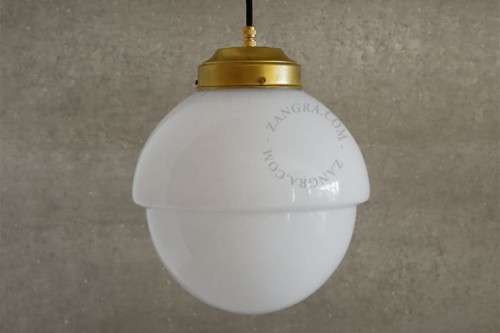 Opal glass lampshade - Zangra