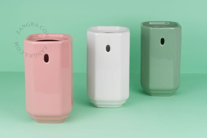 Uchwyt porcelanowy na szczotkę miętowy Art Deco BECCA - Zangra