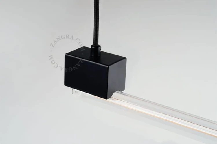 Czarna lampa liniowa wisząca BRUNO  żarówka LED 100 cm - szkło przezroczyste - Zangra