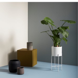 Zestaw 2 ceramicznych donic czarnych - Hübsch