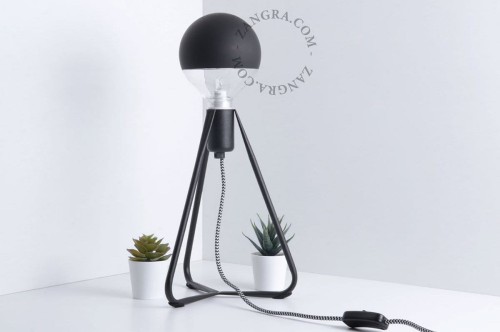 Lampa stołowa METAL TRIPOD czarna - Zangra