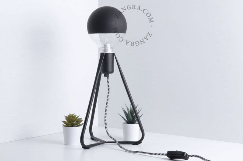 Lampa stołowa METAL TRIPOD czarna - Zangra