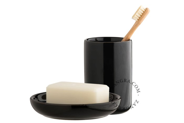 Zestaw łazienkowy, czarny - Zangra