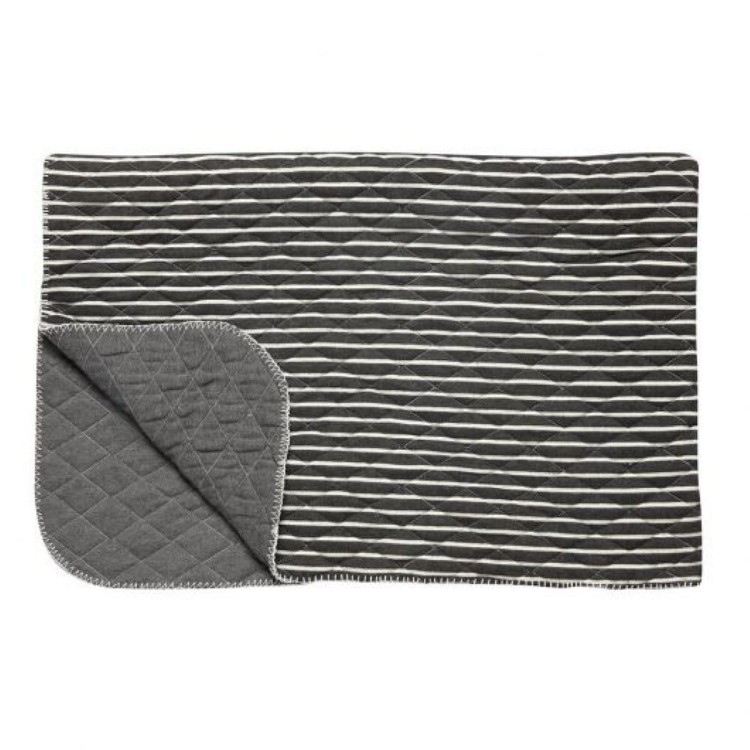 Pled szaro-białe paski  Stripes - Hübsch