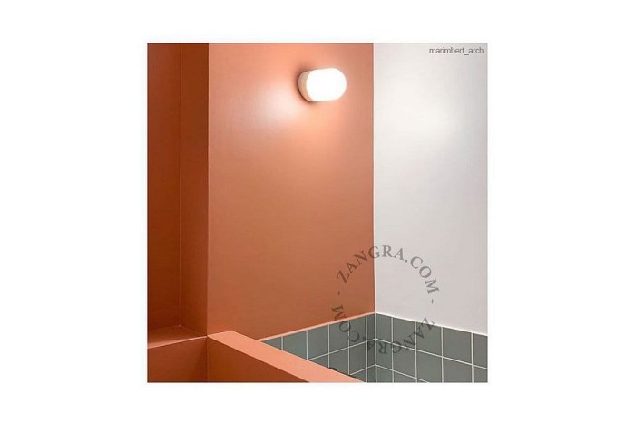 Wodoodporna lampa ścienna klosz 018 szkło opalowe - Zangra