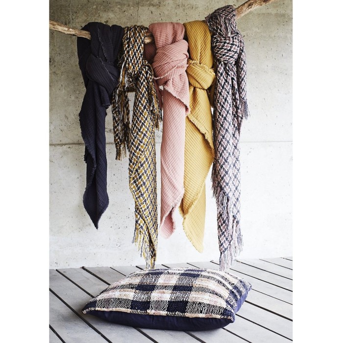 Poszewka FLOOR natural - Madam Stoltz