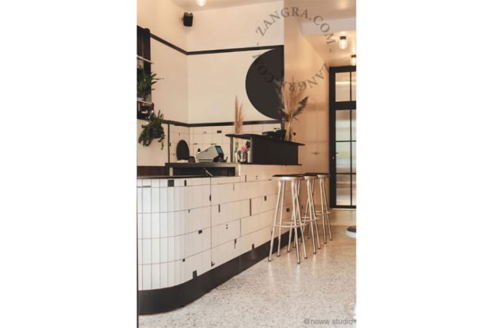 Lampa łazienkowa porcelanowa 005 czarna - Zangra